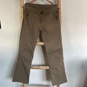 PrAna Halle Roll Up Hiking Pants Women's Size 6 Lightweight Stretch Outdoor Tan